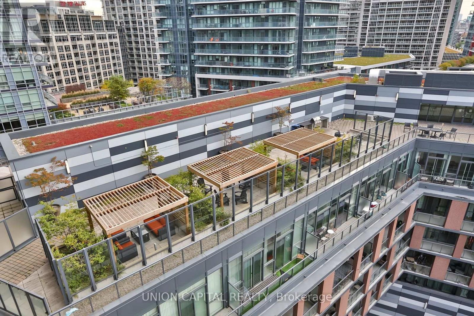 1103 - 20 Bruyeres Mews, Toronto (Niagara), Ontario  M5V 0G8 - Photo 7 - C12765756