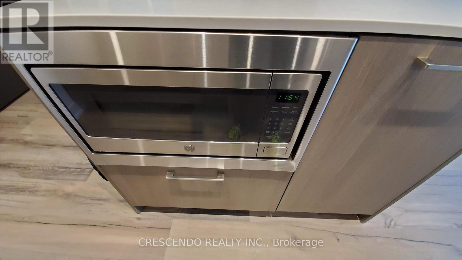 3306 - 1 Yorkville Avenue, Toronto, Ontario  M4W 1L1 - Photo 10 - C12765772