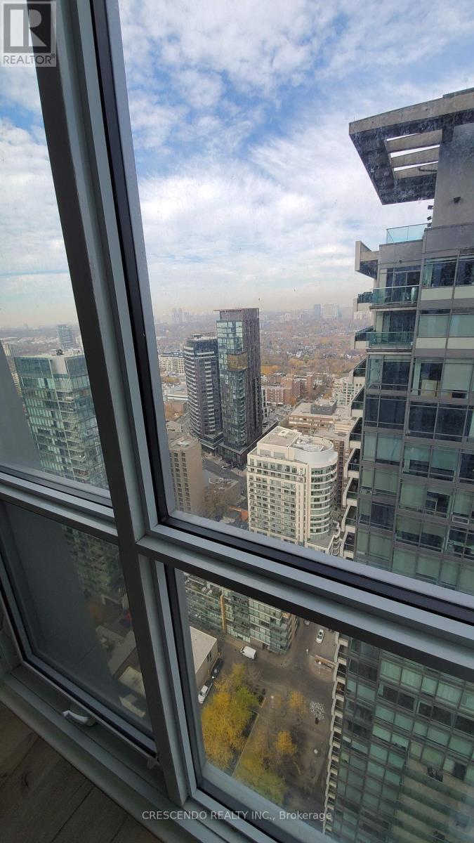 3306 - 1 Yorkville Avenue, Toronto, Ontario  M4W 1L1 - Photo 21 - C12765772