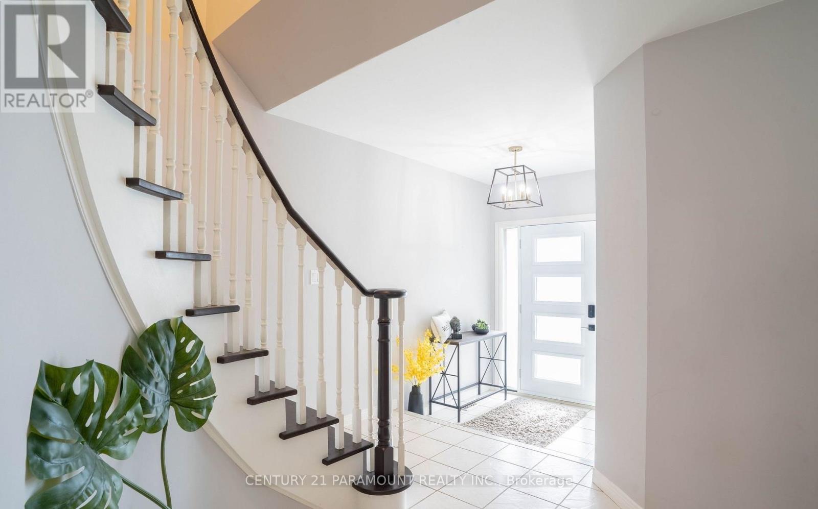 100 Fieldcrest Avenue, Clarington, Ontario  L1E 2Y9 - Photo 5 - E12765630