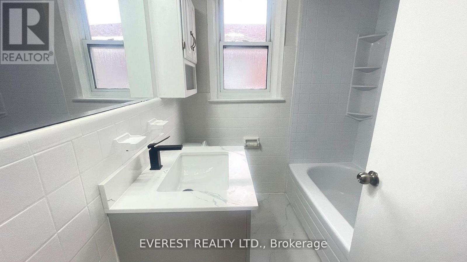 45 Kilgreggan Crescent, Toronto, Ontario  M1J 1S4 - Photo 14 - E12765656