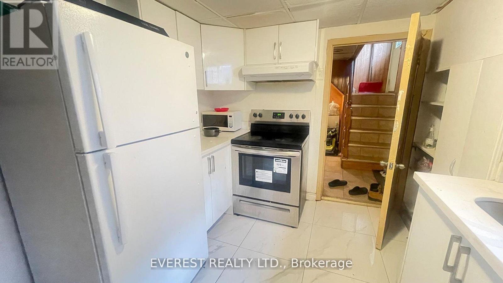 45 Kilgreggan Crescent, Toronto, Ontario  M1J 1S4 - Photo 17 - E12765656