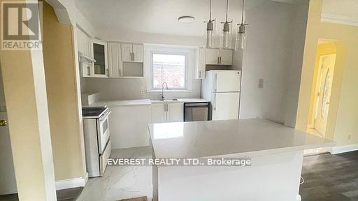 45 Kilgreggan Crescent, Toronto, Ontario  M1J 1S4 - Photo 7 - E12765656