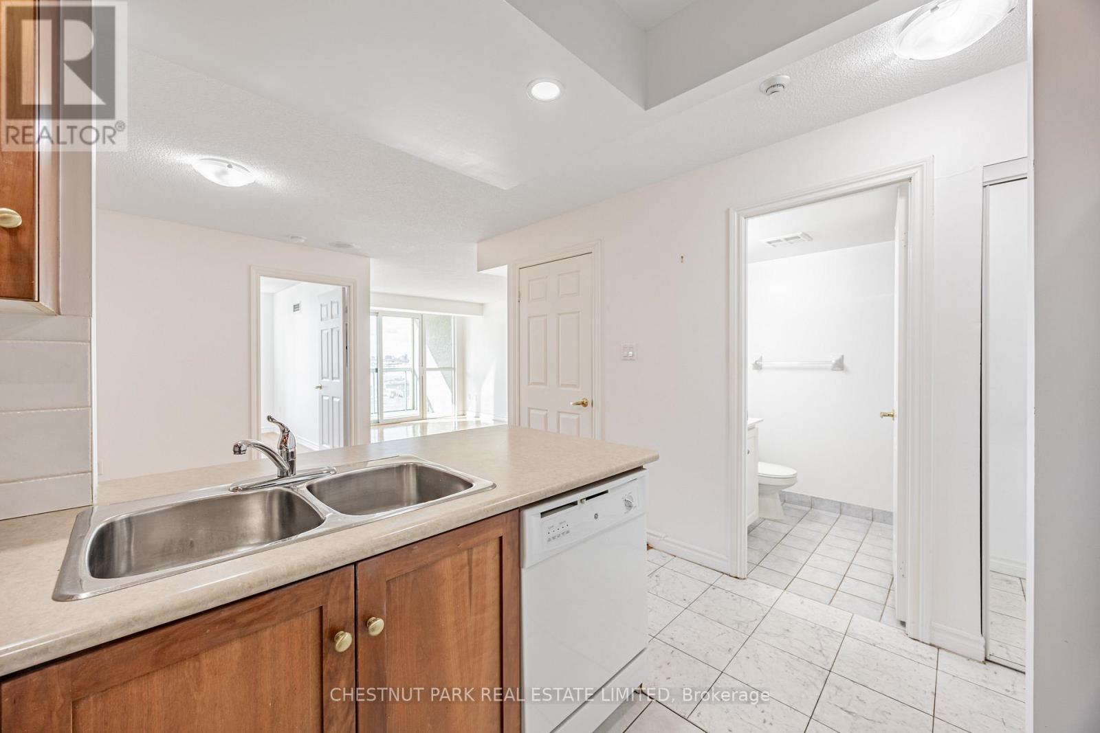 1029 - 125 Omni Drive, Toronto, Ontario  M1P 5A9 - Photo 5 - E12765704