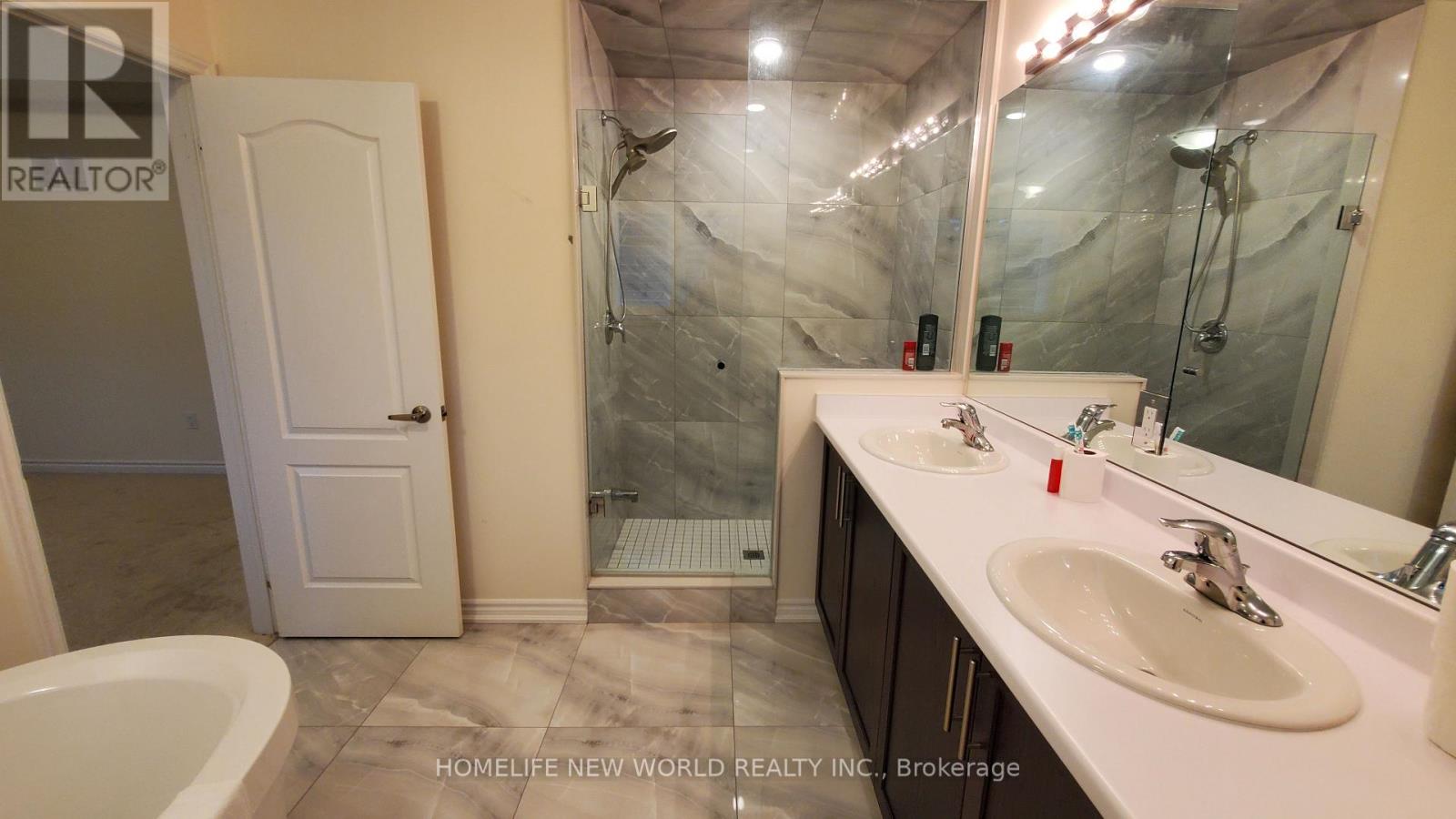 57 Mountainside Crescent, Whitby (Rolling Acres), Ontario  L1R 0P4 - Photo 14 - E12765822