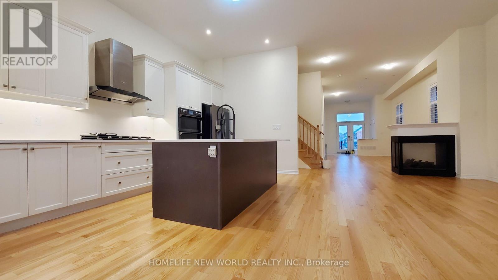 57 Mountainside Crescent, Whitby (Rolling Acres), Ontario  L1R 0P4 - Photo 4 - E12765822