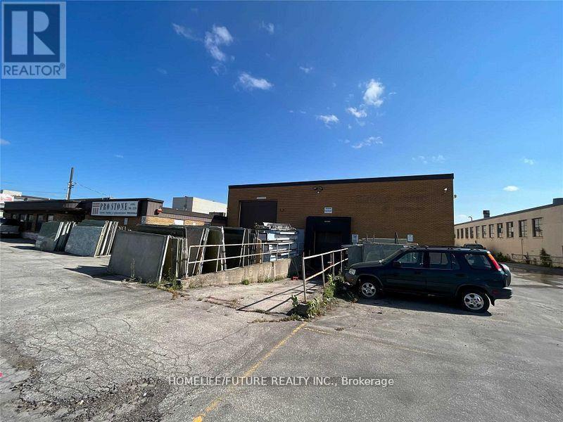 B - 19 BERTRAND AVENUE, Toronto, Ontario