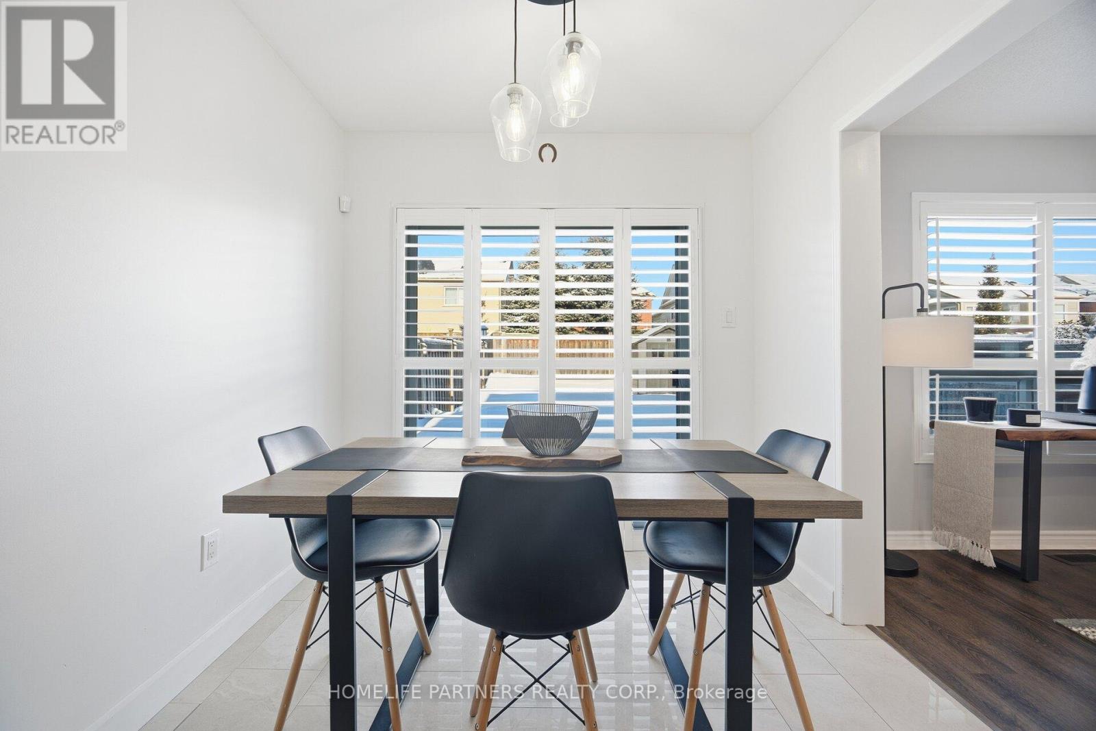 82 Orr Drive, Bradford West Gwillimbury (Bradford), Ontario  L3Z 0B9 - Photo 14 - N12765708