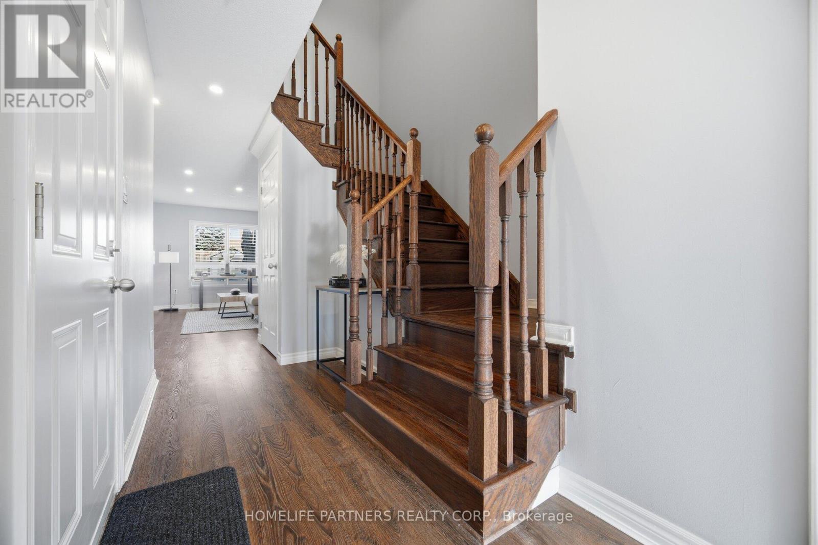 82 Orr Drive, Bradford West Gwillimbury (Bradford), Ontario  L3Z 0B9 - Photo 19 - N12765708