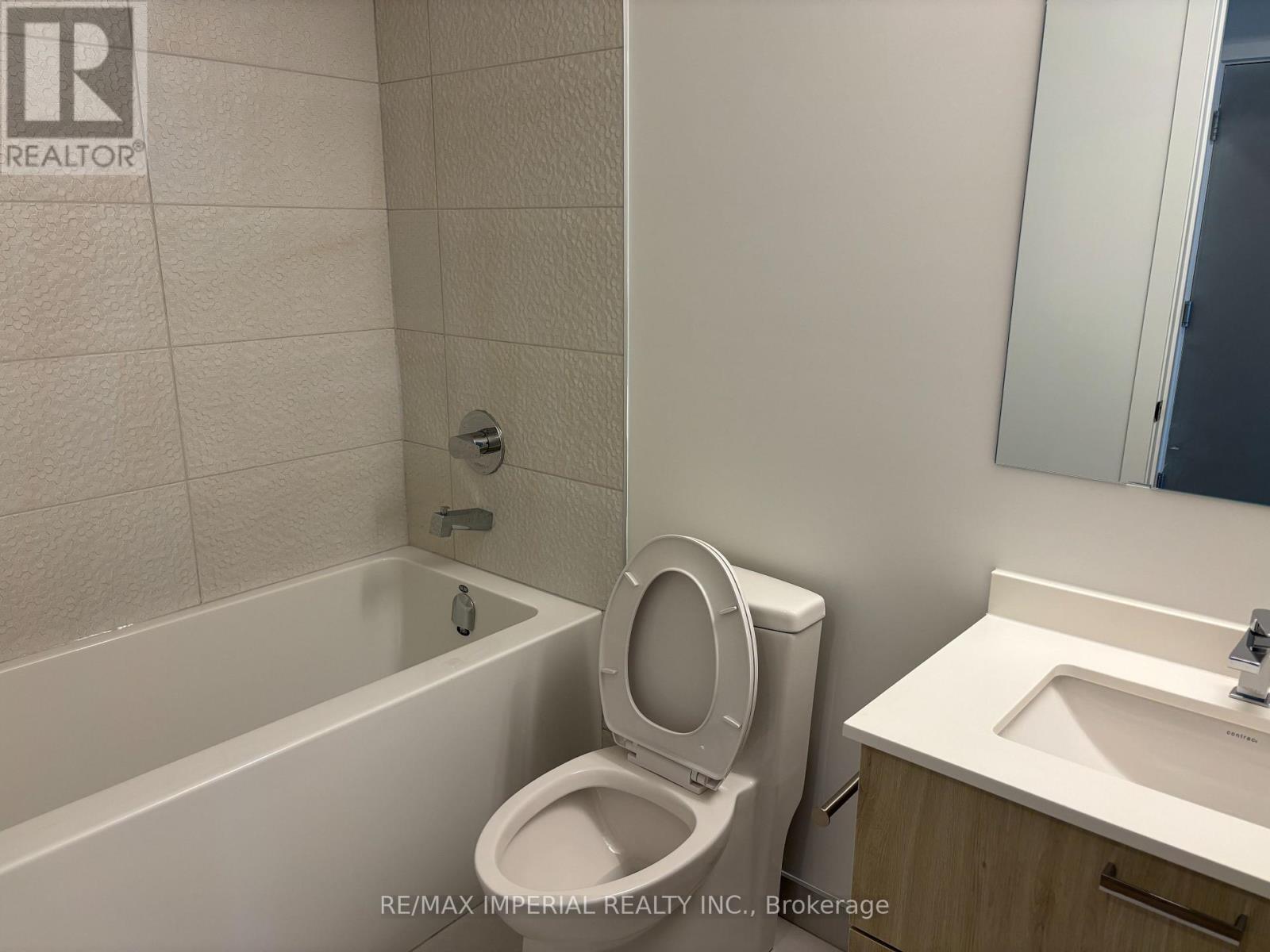 2801 - 30 Upper Mall Way, Vaughan (Brownridge), Ontario  L4J 0L7 - Photo 11 - N12765714