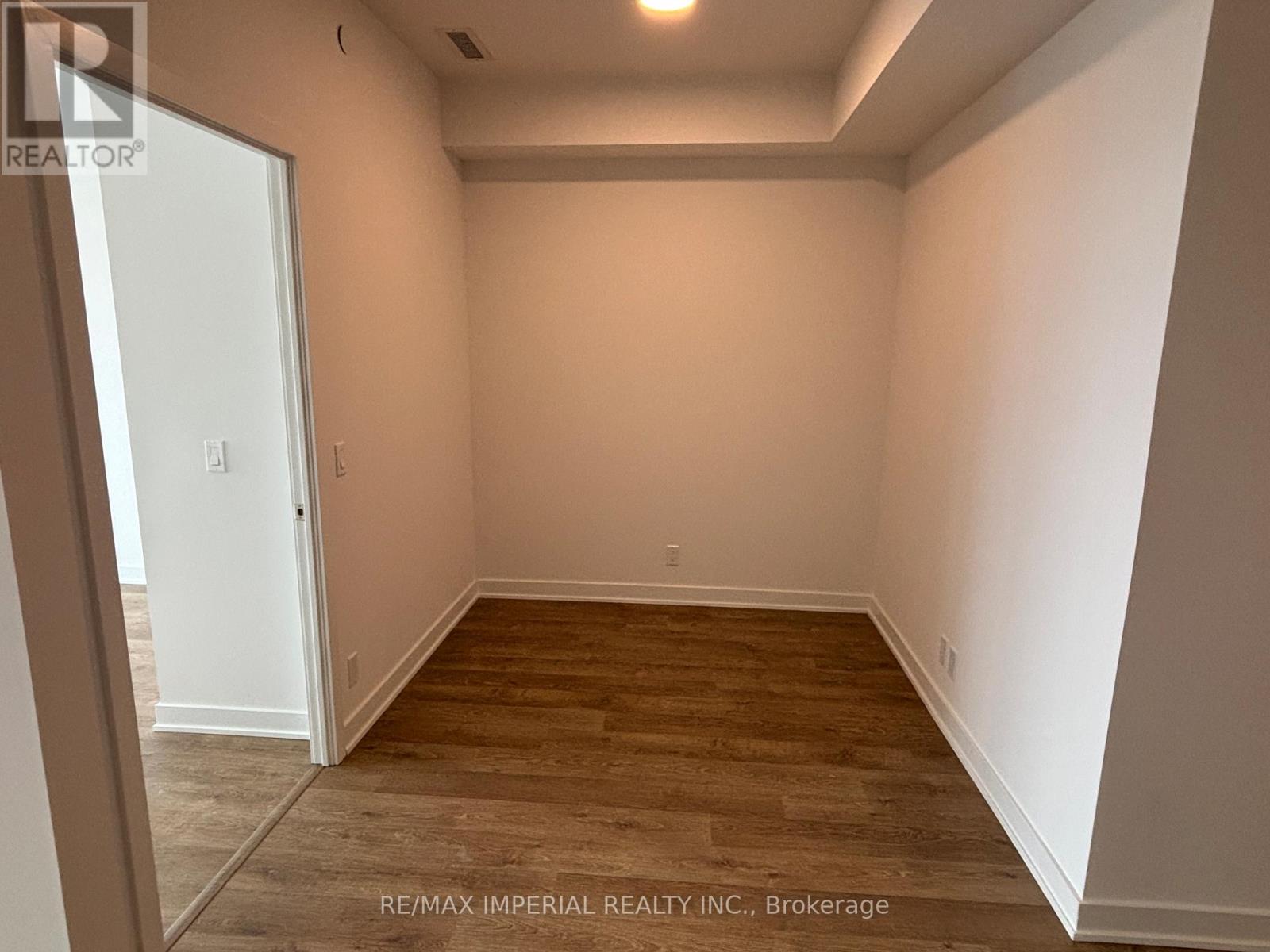 2801 - 30 Upper Mall Way, Vaughan (Brownridge), Ontario  L4J 0L7 - Photo 7 - N12765714