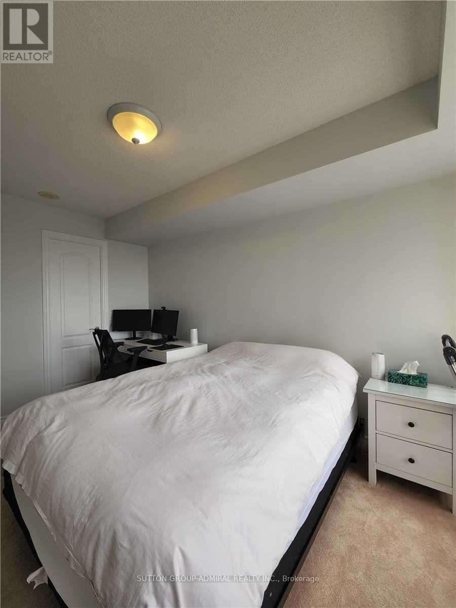 517 - 50 Disera Drive, Vaughan, Ontario  L4J 0A7 - Photo 10 - N12765740