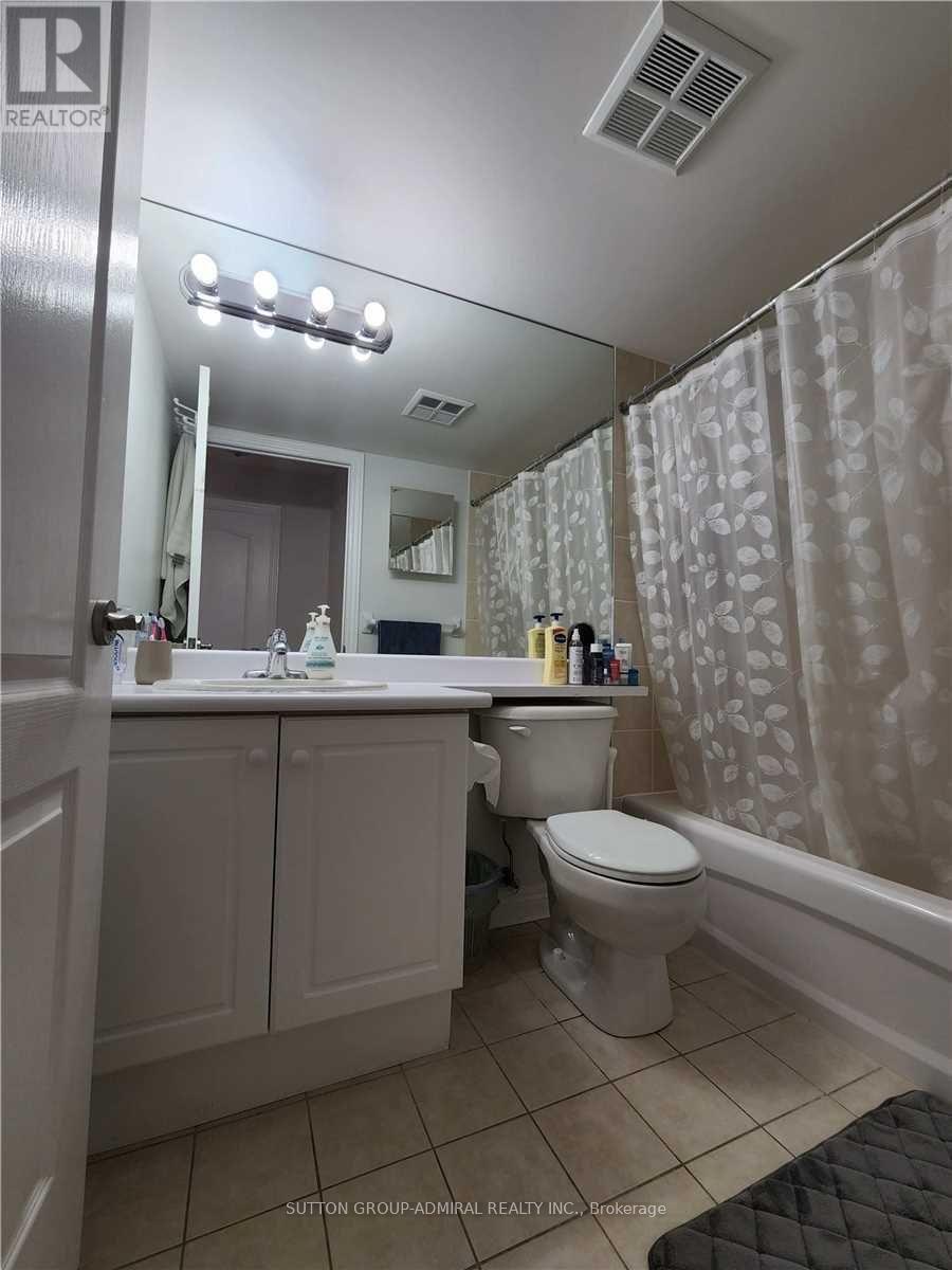 517 - 50 Disera Drive, Vaughan, Ontario  L4J 0A7 - Photo 8 - N12765740