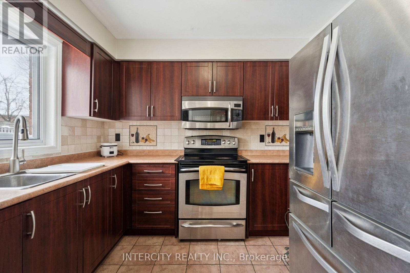 25 Meyer Avenue, Barrie (East Bayfield), Ontario  L4M 6Y1 - Photo 14 - S12765690