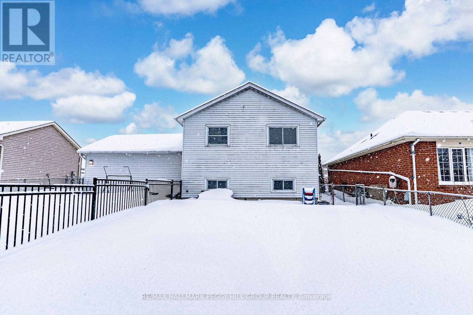 Upper - 5 Herrell Avenue, Barrie (Painswick North), Ontario  L4N 6T5 - Photo 11 - S12765786