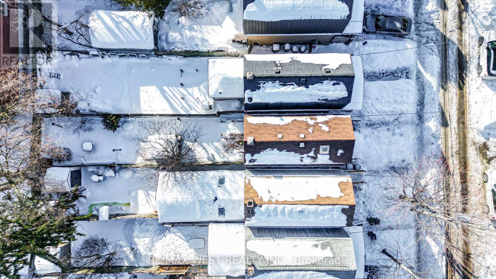 193 Barker Avenue, Toronto, Ontario  M4C 2P4 - Photo 9 - E12765556