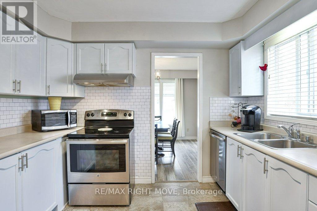 6 Lindsay Crescent, Orillia, Ontario  L3V 7G3 - Photo 17 - S12567512