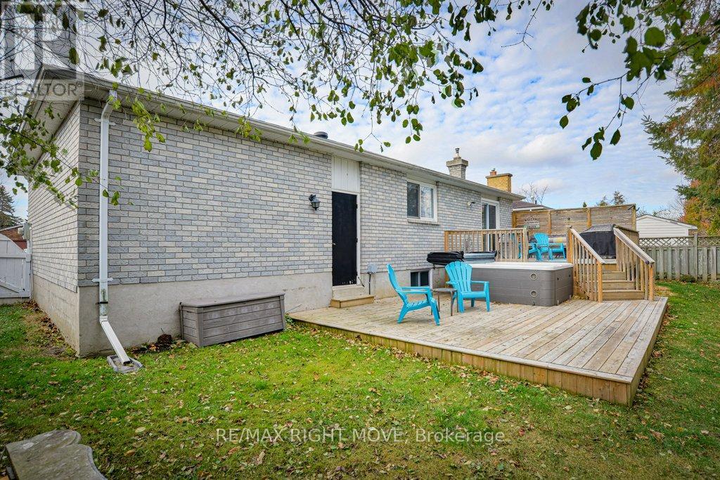 6 Lindsay Crescent, Orillia, Ontario  L3V 7G3 - Photo 36 - S12567512