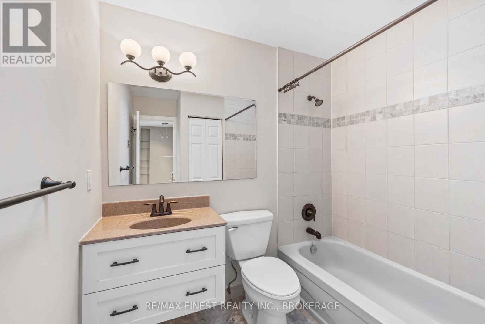 16 - 1 Place D'armes, Kingston (East Of Sir John A. Blvd), Ontario  K7K 6R8 - Photo 28 - X12765780