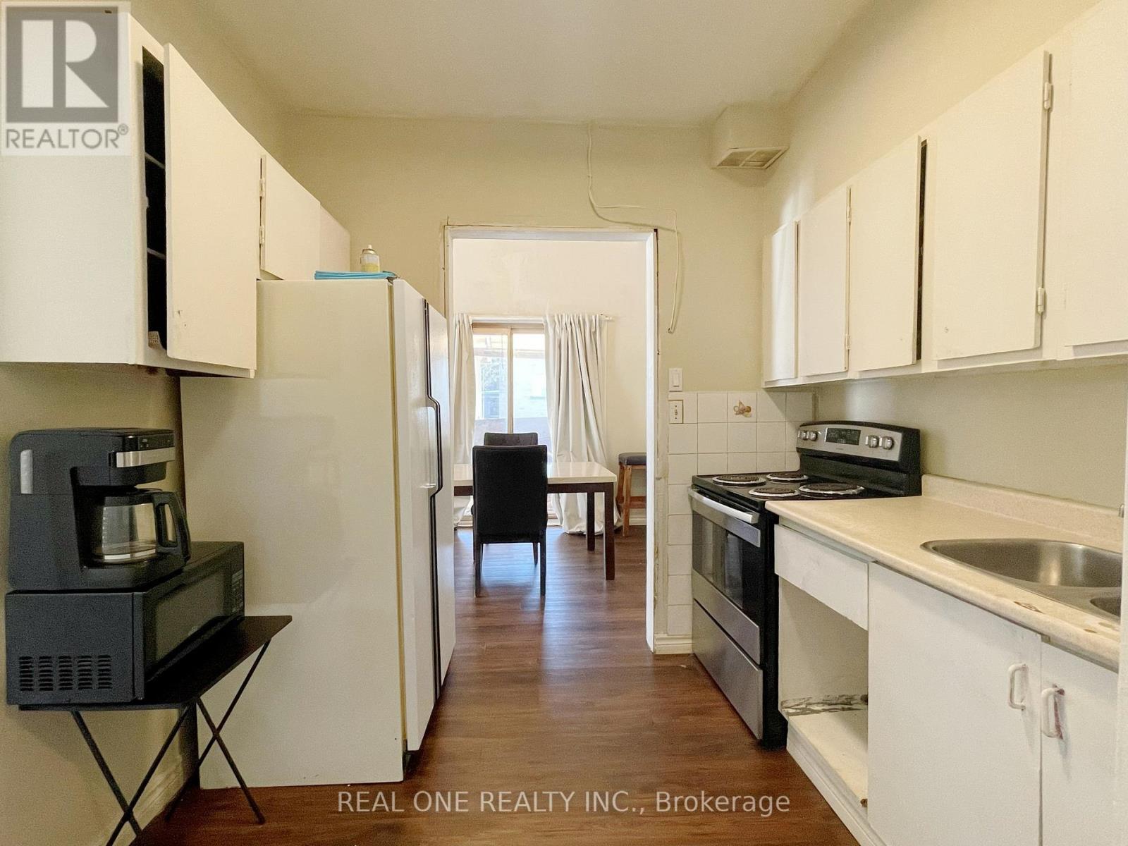 102 Twenty Fifth Street, Toronto, Ontario  M8V 3P8 - Photo 12 - W12765608