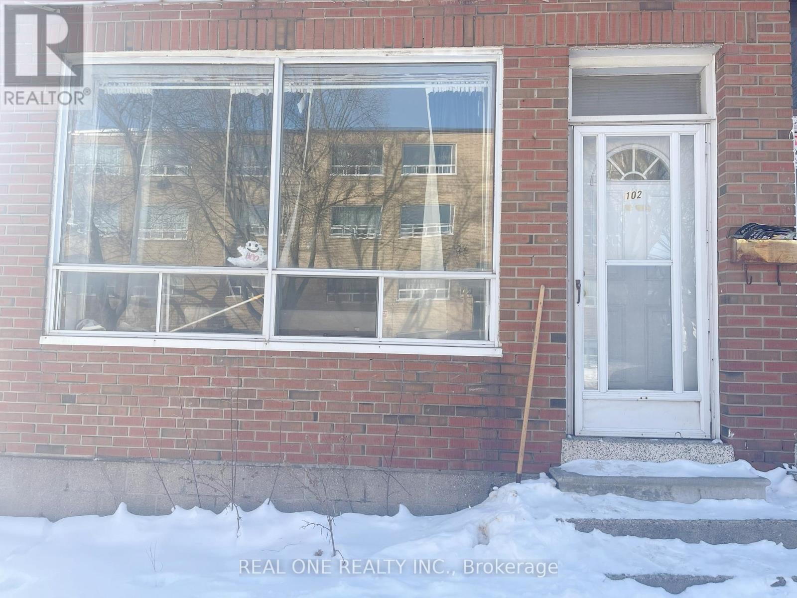 102 Twenty Fifth Street, Toronto, Ontario  M8V 3P8 - Photo 17 - W12765608