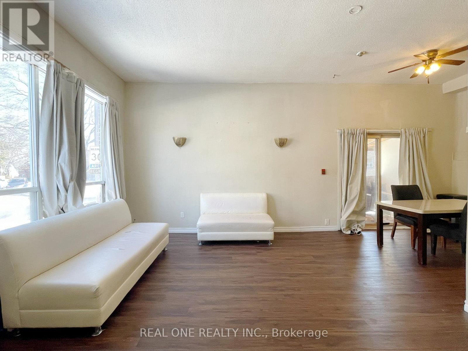 102 Twenty Fifth Street, Toronto, Ontario  M8V 3P8 - Photo 3 - W12765608