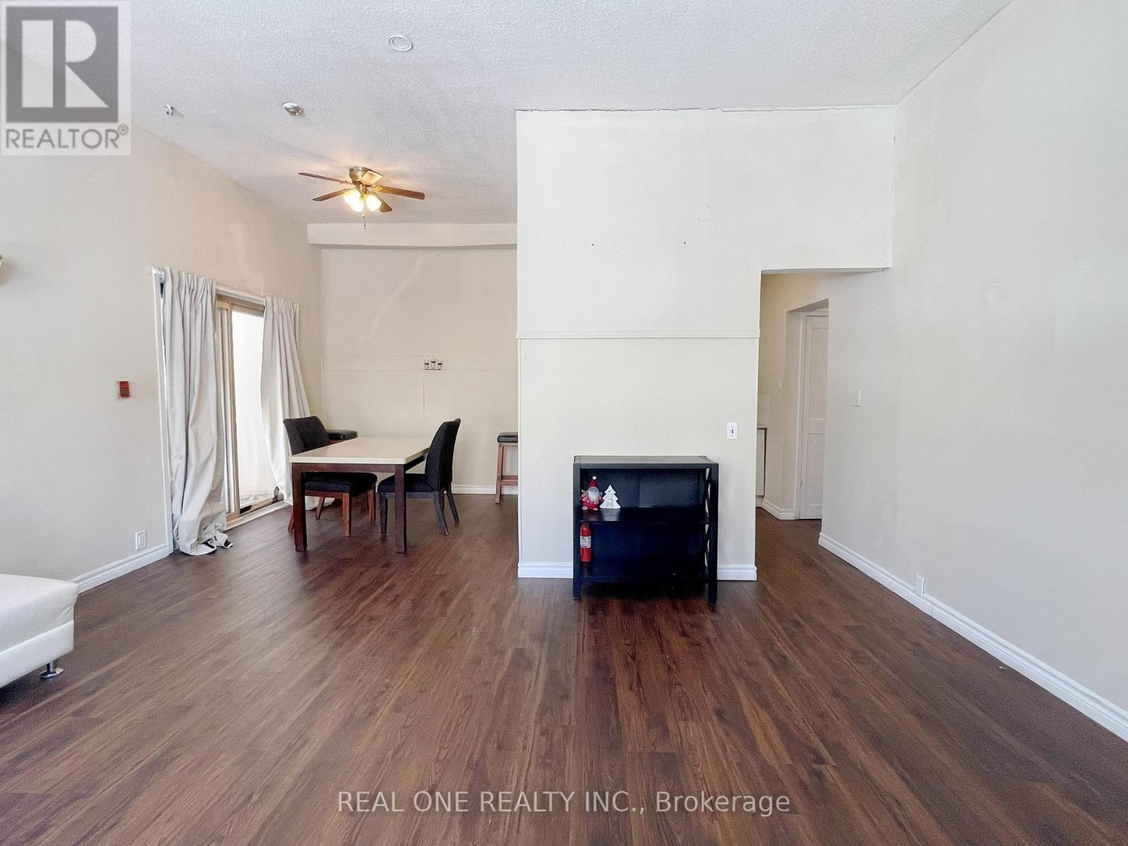 102 Twenty Fifth Street, Toronto, Ontario  M8V 3P8 - Photo 6 - W12765608