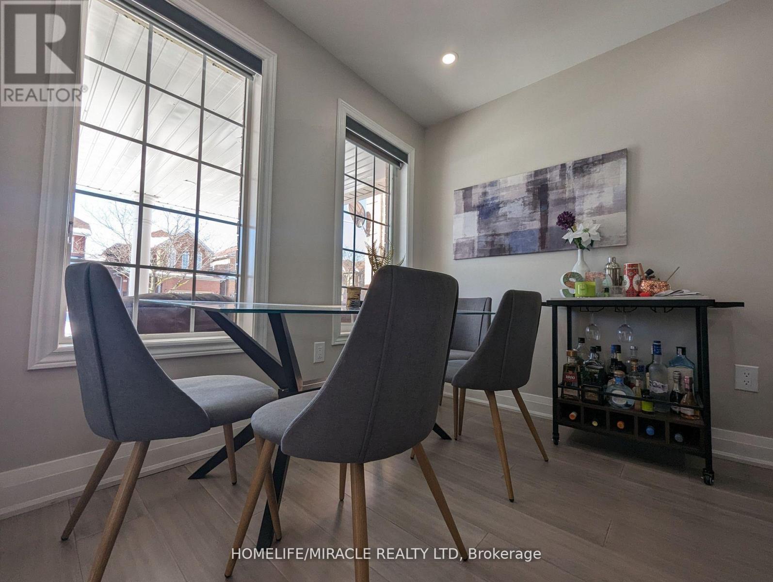 35 Serenity Lane, Brampton, Ontario  L6R 2T1 - Photo 10 - W12765632