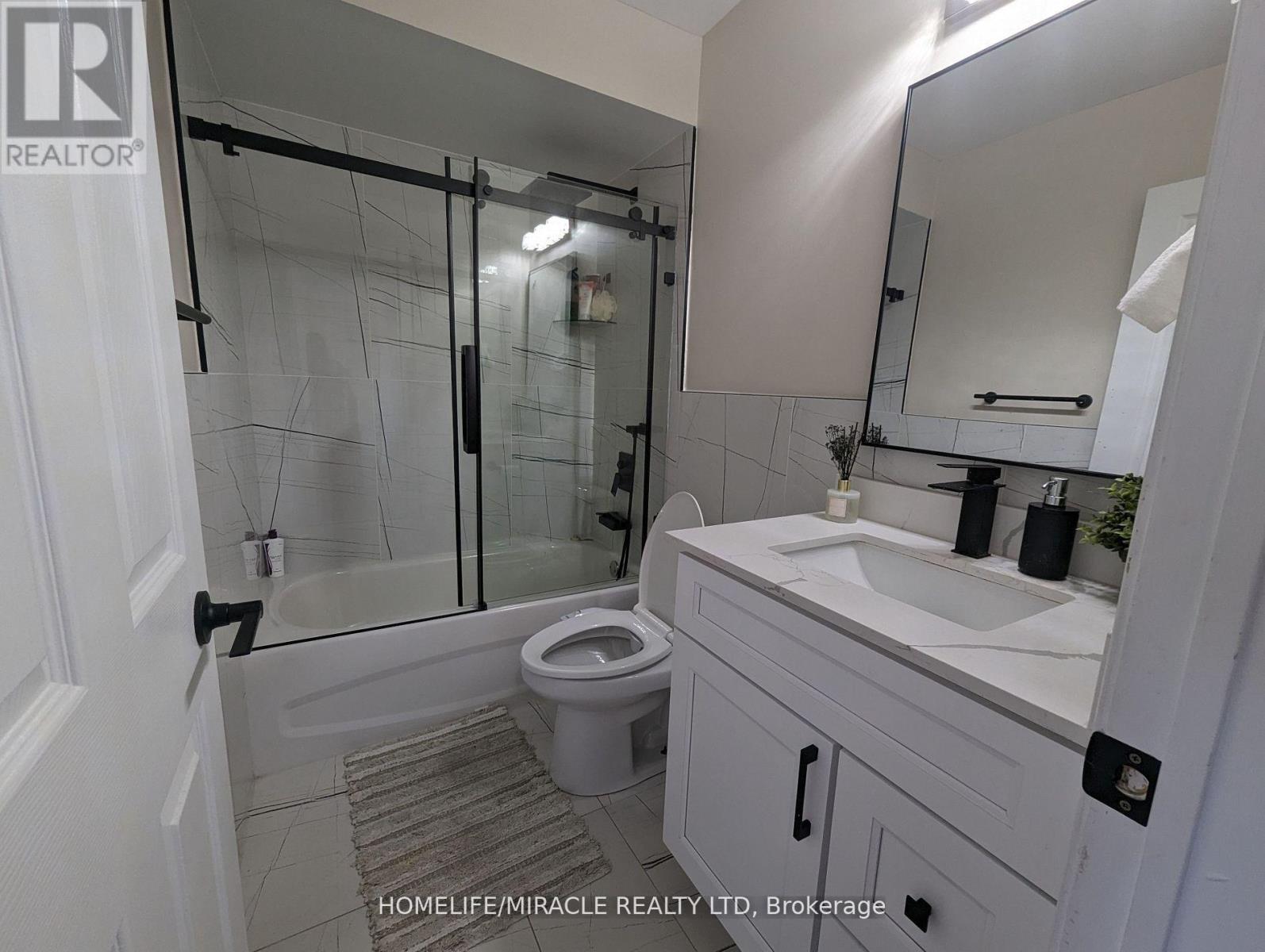 35 Serenity Lane, Brampton, Ontario  L6R 2T1 - Photo 18 - W12765632