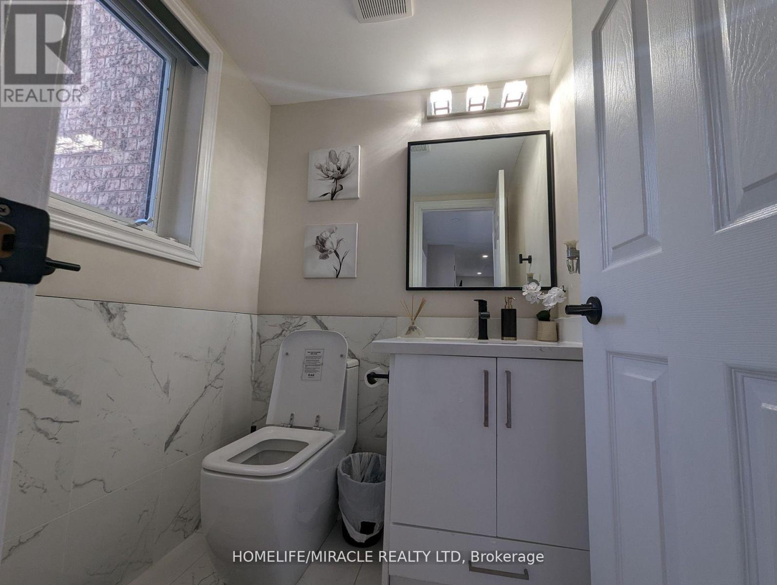 35 Serenity Lane, Brampton, Ontario  L6R 2T1 - Photo 20 - W12765632