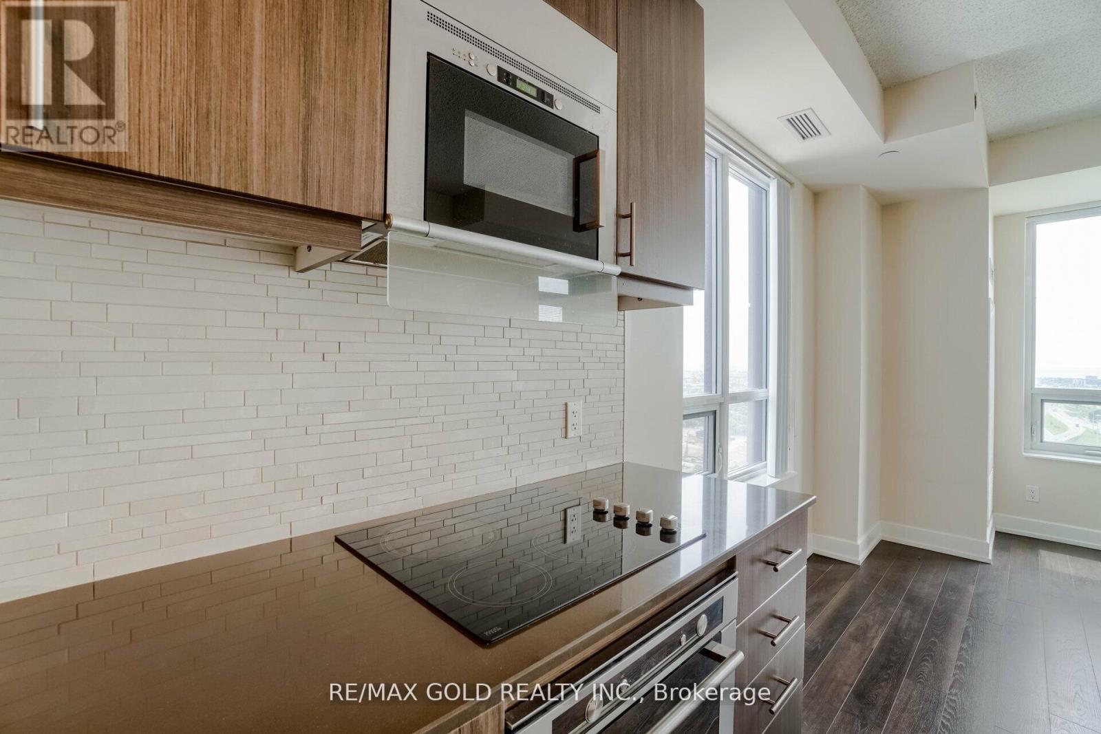 2727 - 2 Eva Road, Toronto, Ontario  M9C 0A9 - Photo 12 - W12765738