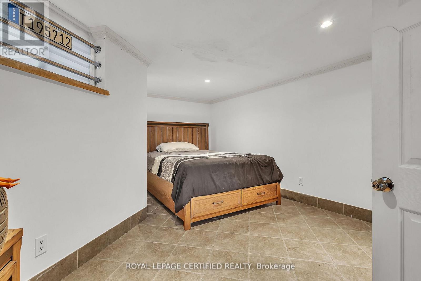 469 Old Weston Road, Toronto, Ontario  M6N 3A9 - Photo 18 - W12765784