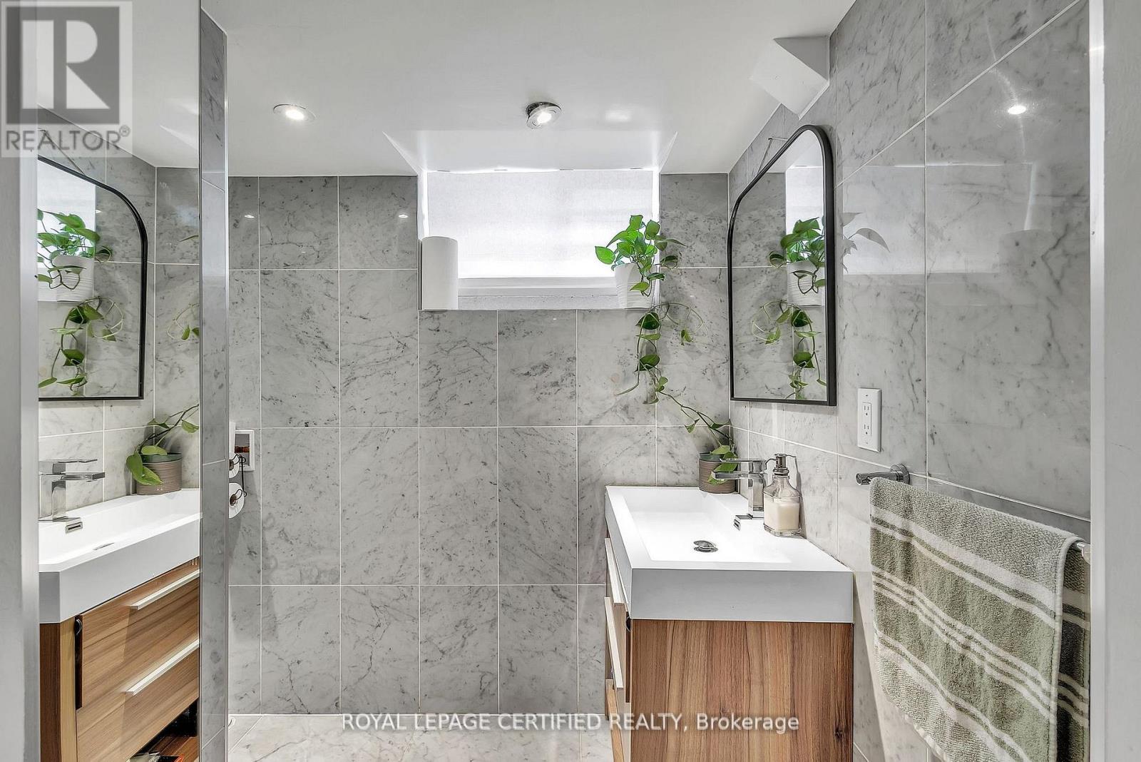 469 Old Weston Road, Toronto, Ontario  M6N 3A9 - Photo 20 - W12765784