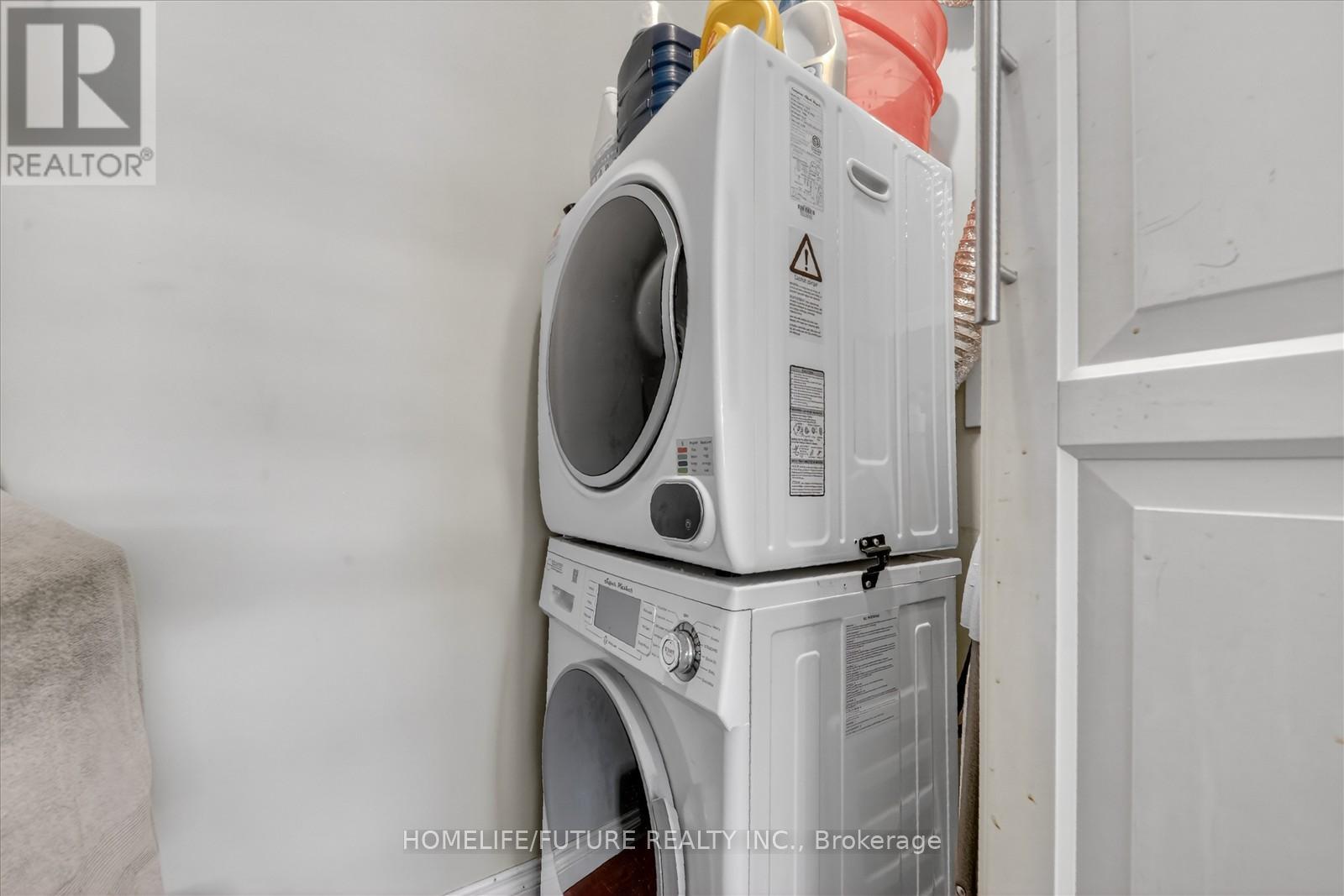 704 - 15 Elizabeth Street N, Mississauga (Port Credit), Ontario  L5G 2Z3 - Photo 29 - W12765792