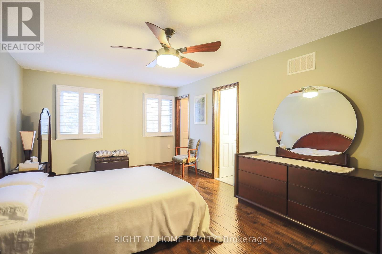 1827 Folkway Drive, Mississauga (Erin Mills), Ontario  L5L 2X1 - Photo 21 - W12765802