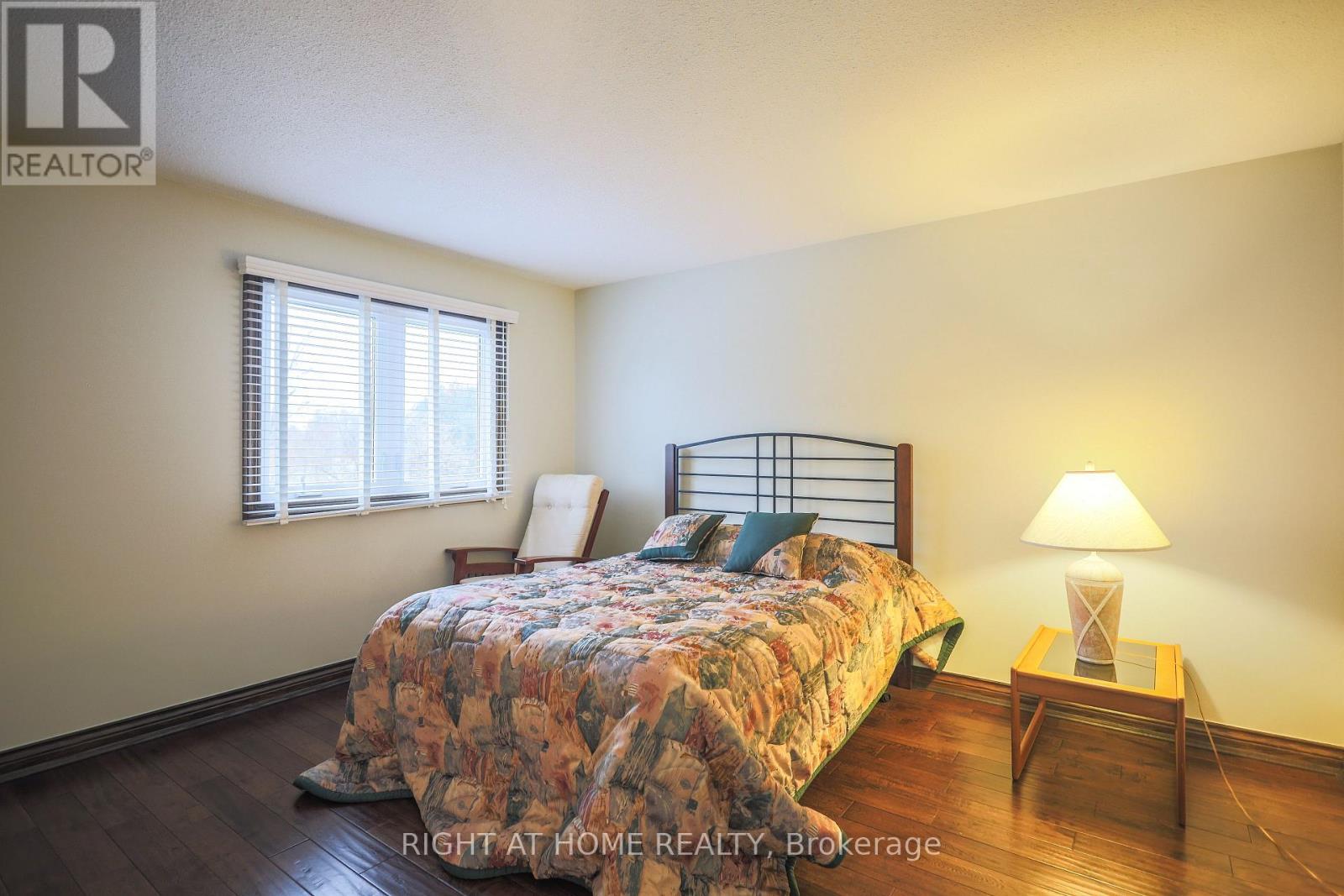 1827 Folkway Drive, Mississauga (Erin Mills), Ontario  L5L 2X1 - Photo 26 - W12765802