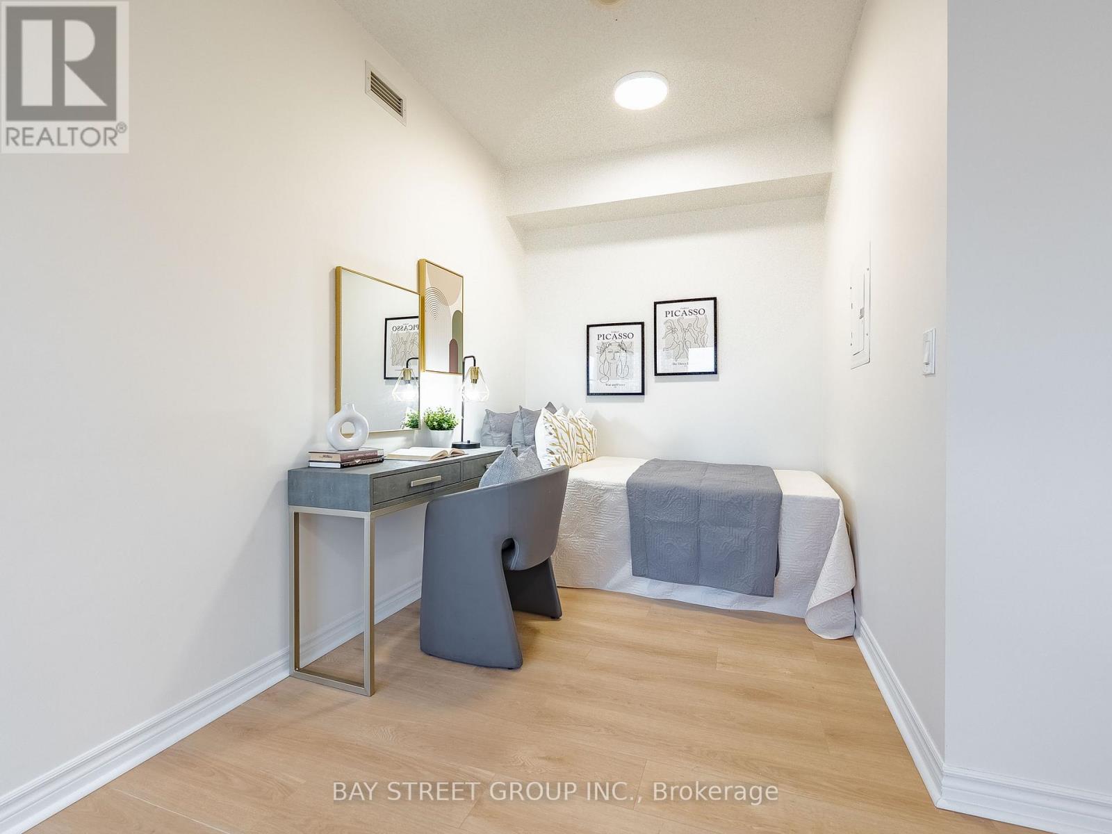 2308 - 385 Prince Of Wales Drive, Mississauga, Ontario  L5B 0C6 - Photo 15 - W12765810