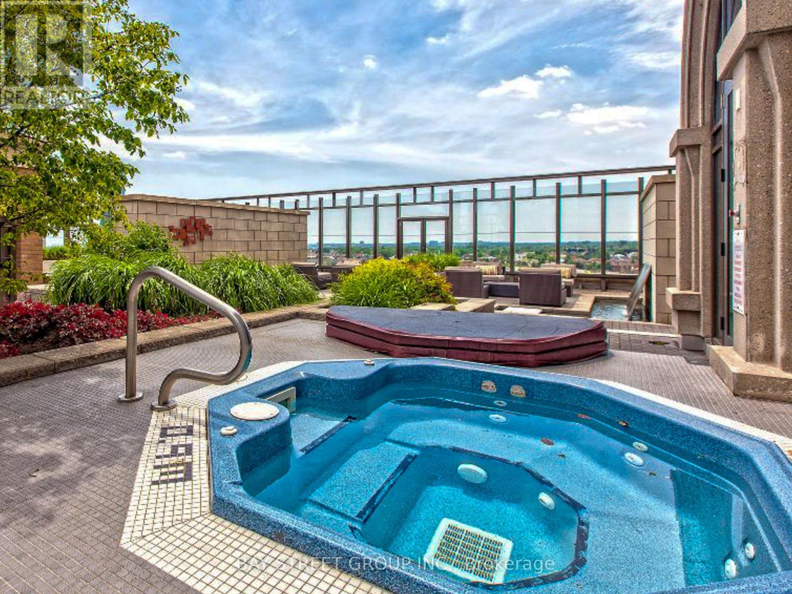 2308 - 385 Prince Of Wales Drive, Mississauga, Ontario  L5B 0C6 - Photo 33 - W12765810