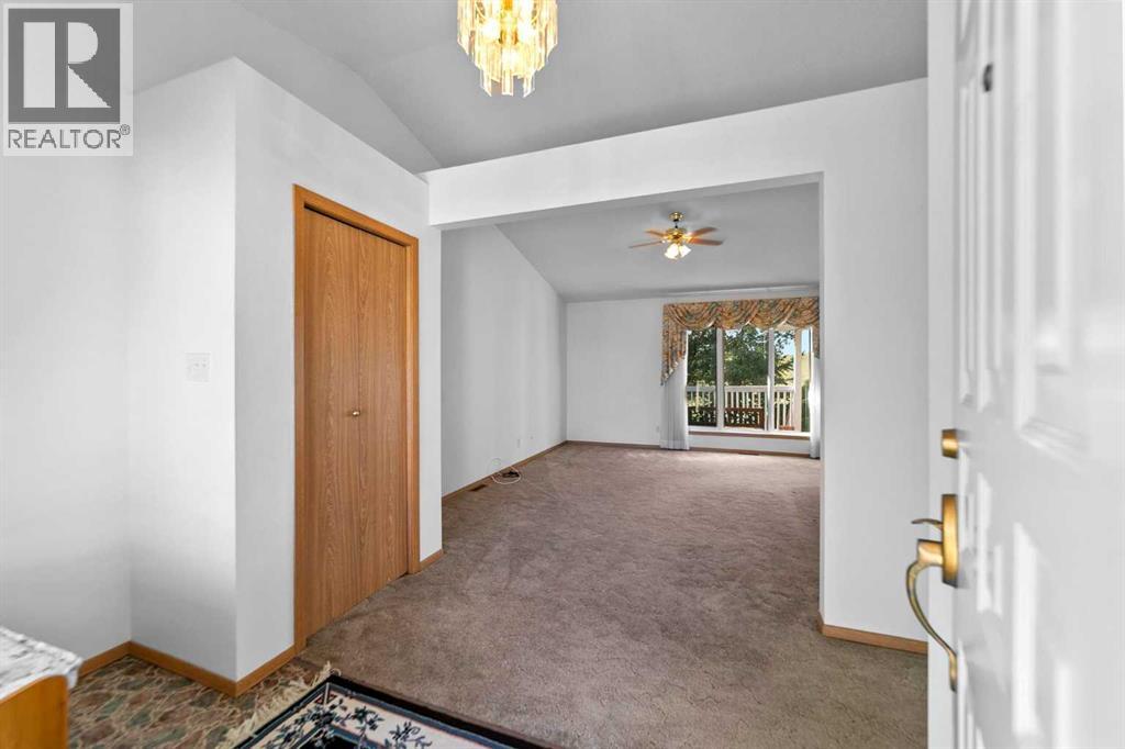 5406 62 Street, Camrose, Alberta  T4V 4H3 - Photo 5 - A2251836