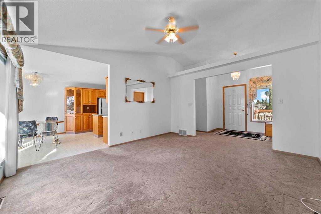 5406 62 Street, Camrose, Alberta  T4V 4H3 - Photo 7 - A2251836