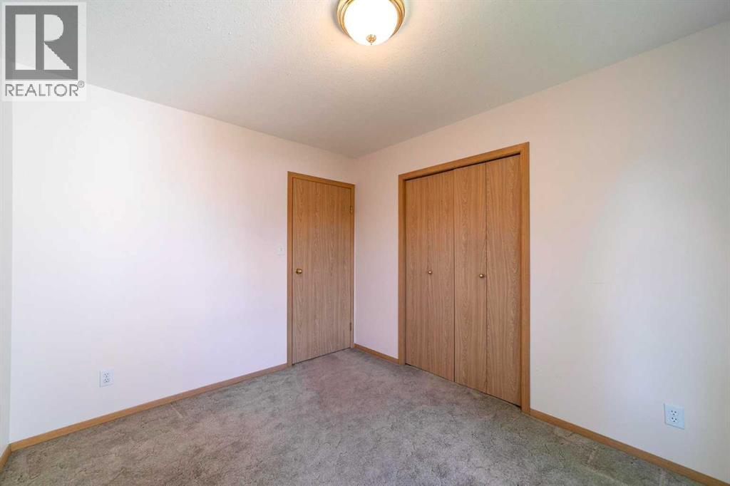 5406 62 Street, Camrose, Alberta  T4V 4H3 - Photo 21 - A2251836