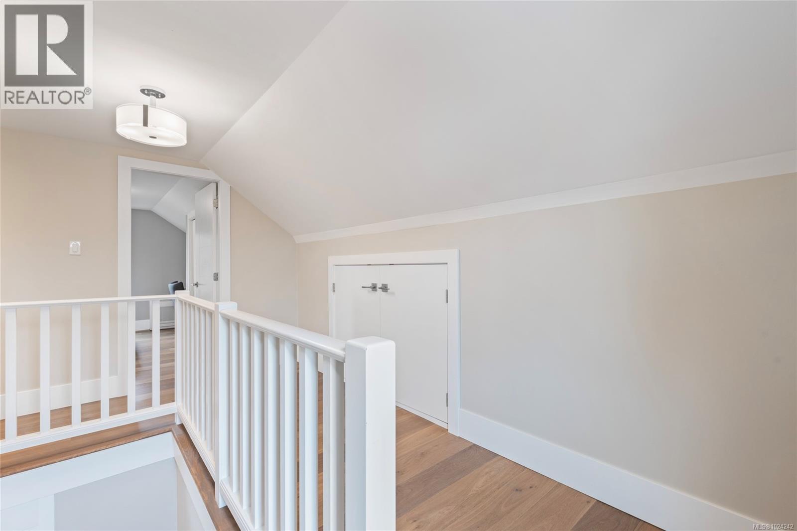 2051 Hampshire Rd, Oak Bay, British Columbia  V8R 5V2 - Photo 33 - 1024242