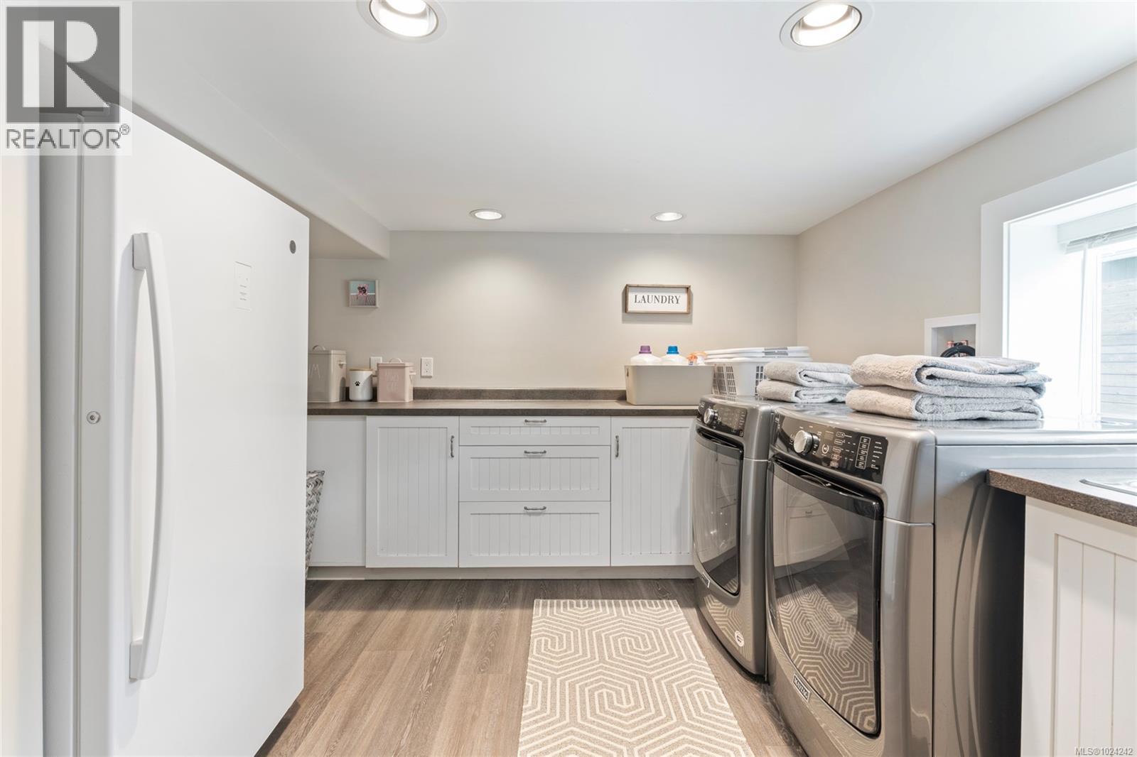 2051 Hampshire Rd, Oak Bay, British Columbia  V8R 5V2 - Photo 40 - 1024242