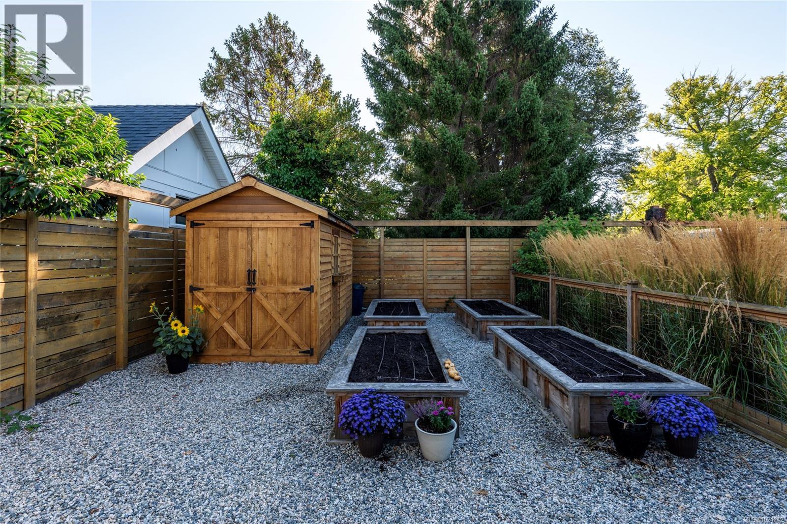 2051 Hampshire Rd, Oak Bay, British Columbia  V8R 5V2 - Photo 64 - 1024242