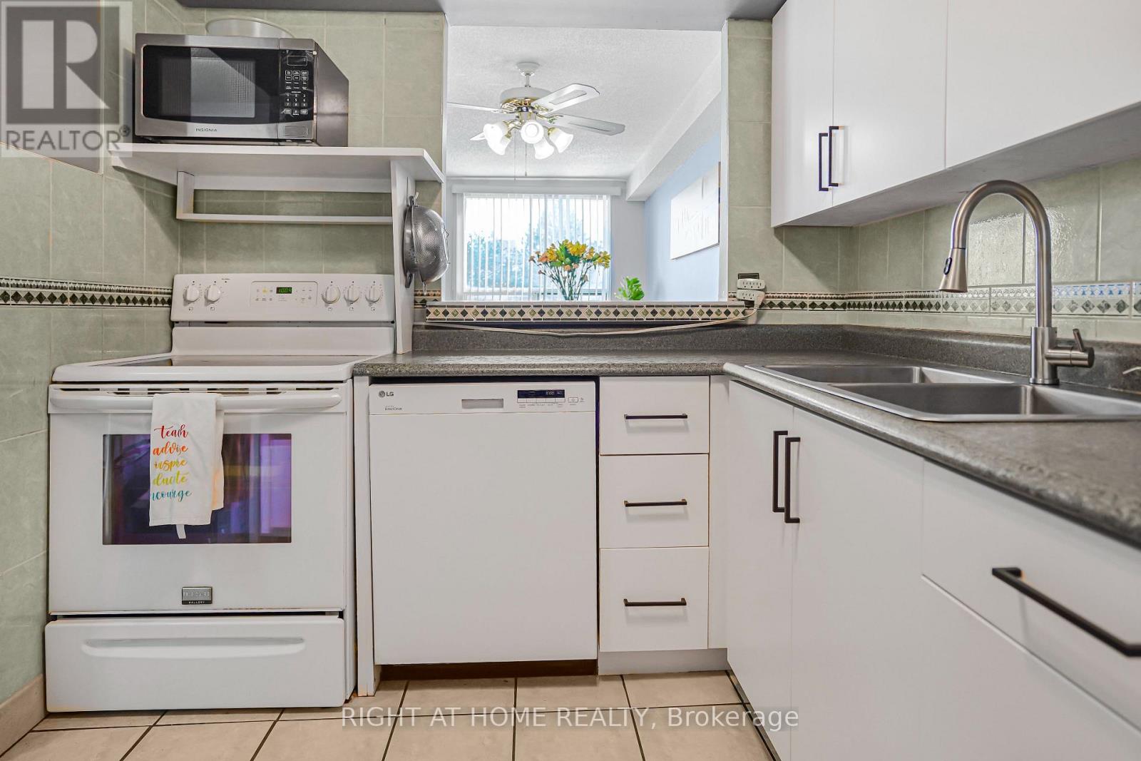 203 - 18 Holborn Court, Kitchener, Ontario  N2A 4A1 - Photo 7 - X12765620