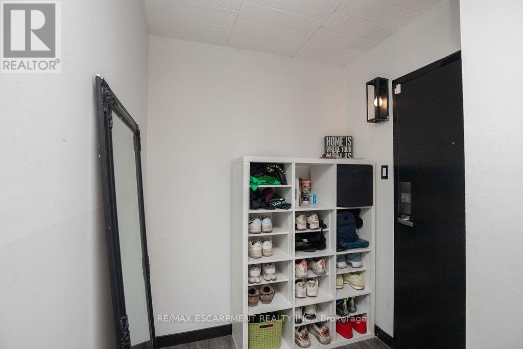 110 - 71 Vanier Drive, Kitchener, Ontario  N2C 1J4 - Photo 4 - X12765624