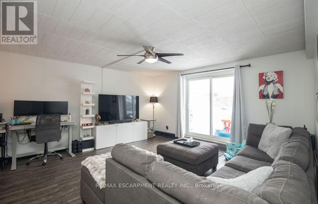 110 - 71 Vanier Drive, Kitchener, Ontario  N2C 1J4 - Photo 6 - X12765624