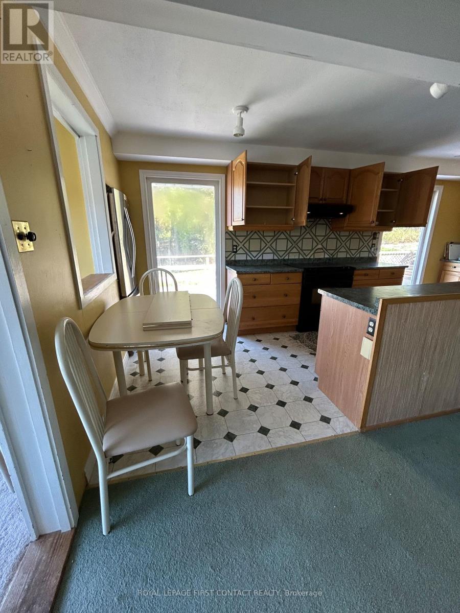 16 Leisure Lane, Kawartha Lakes (Fenelon), Ontario  K9V 4R1 - Photo 24 - X12765646