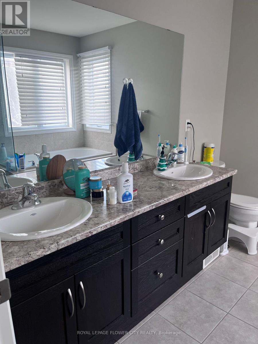 Upper Level - 406 Sophia Crescent, London North, Ontario  N6G 0T4 - Photo 10 - X12765820