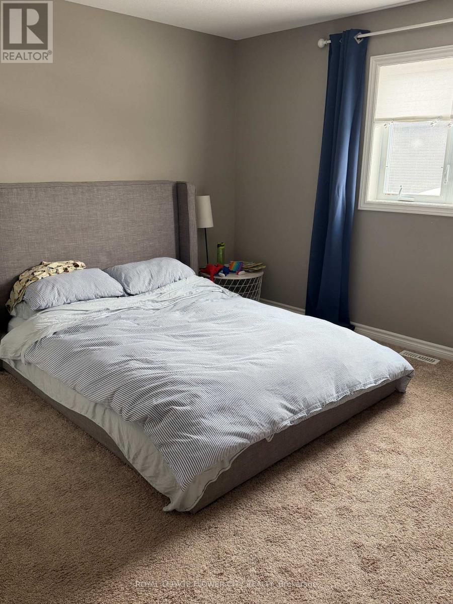 Upper Level - 406 Sophia Crescent, London North, Ontario  N6G 0T4 - Photo 8 - X12765820